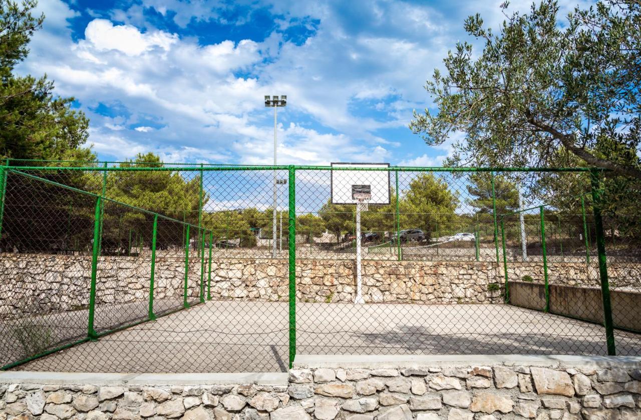 Apartments Jezera Lovisca Luaran gambar